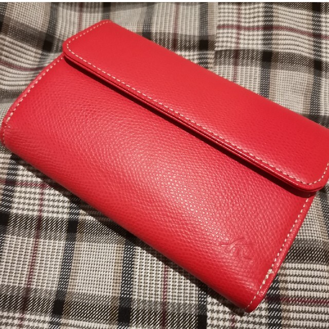 キタムラkitamura二つ折財布 型押しレッド/アイボリーステッチ 赤