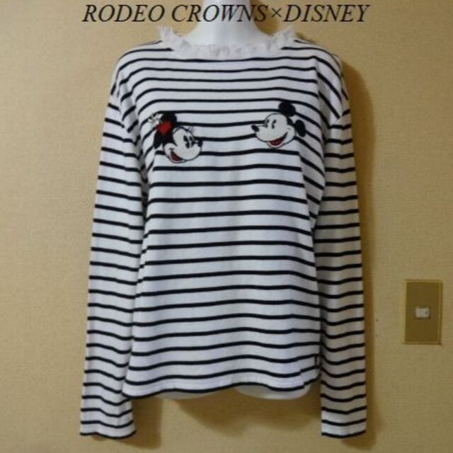 RODEO CROWNS WIDE BOWL(ロデオクラウンズワイドボウル)のRODEO CROWNSロデオ♡Mickey & Minnie襟フリルカットソー レディースのトップス(カットソー(長袖/七分))の商品写真