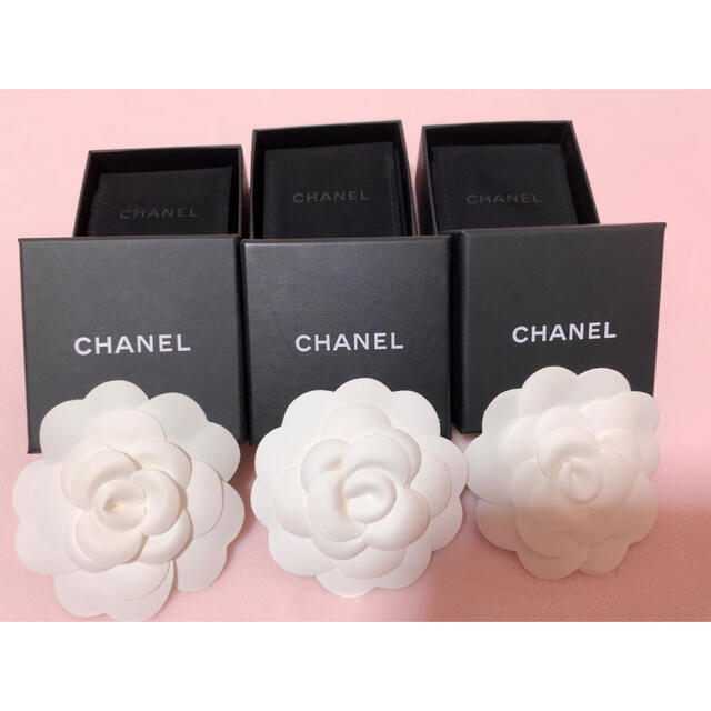 CHANEL(シャネル)のCHANEL♥️空箱　ピアス レディースのバッグ(ショップ袋)の商品写真