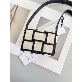 ボッテガ(Bottega Veneta) ミニショルダーバッグ ショルダーバッグ ...