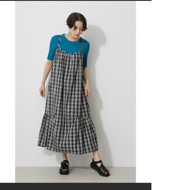 AZUL by moussy(アズールバイマウジー)のチェックキャミソールワンピース レディースのワンピース(ロングワンピース/マキシワンピース)の商品写真