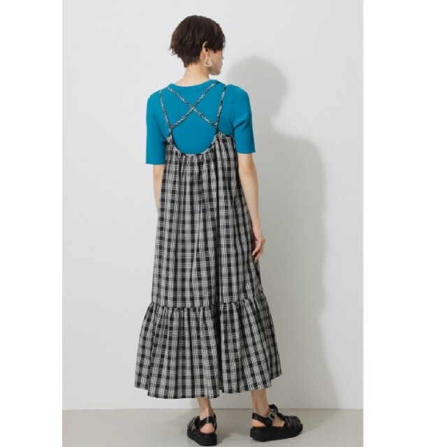 AZUL by moussy(アズールバイマウジー)のチェックキャミソールワンピース レディースのワンピース(ロングワンピース/マキシワンピース)の商品写真