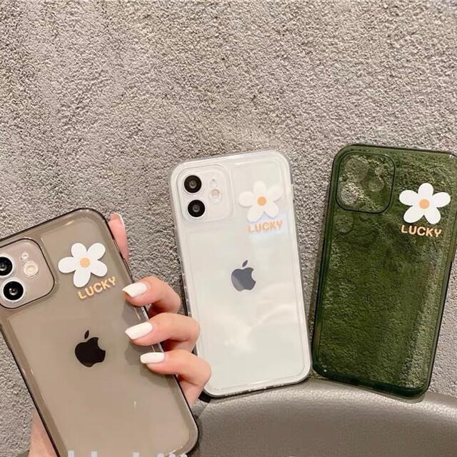 花柄　ラッキー　可愛い　シンプル　iPhone11ケース　iPhoneケース スマホ/家電/カメラのスマホアクセサリー(iPhoneケース)の商品写真