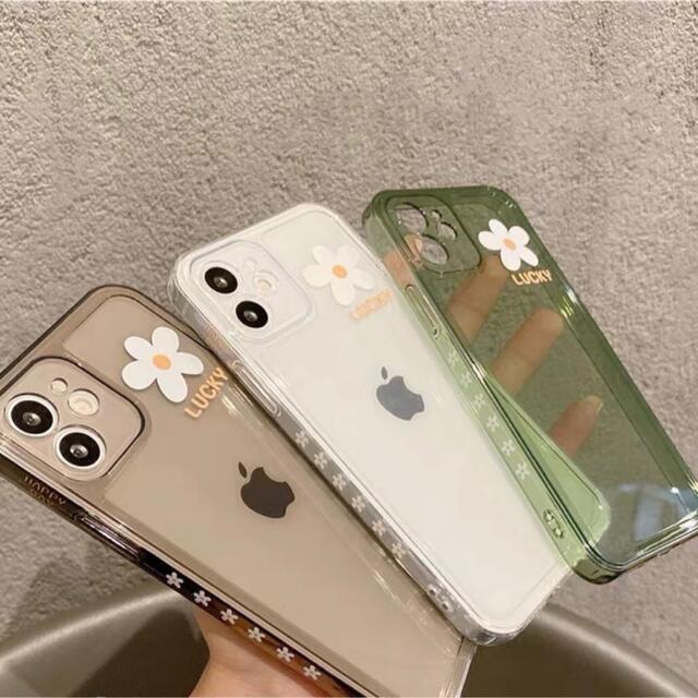 花柄　ラッキー　可愛い　シンプル　iPhone11ケース　iPhoneケース スマホ/家電/カメラのスマホアクセサリー(iPhoneケース)の商品写真