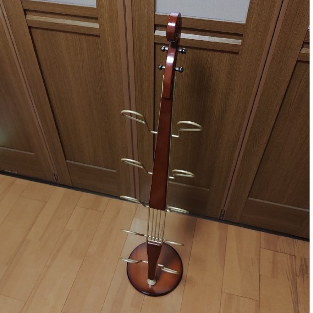 バイオリン型スリッパラック ヤマハ製