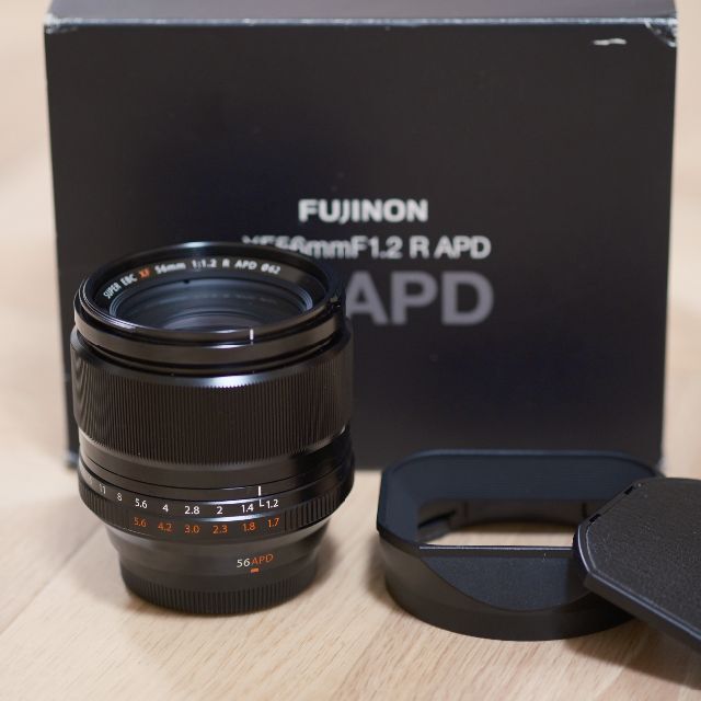 富士フイルム(フジフイルム)の【最終値下げ】fujinon xf56mm f1.2 r apd【美品】 スマホ/家電/カメラのカメラ(レンズ(単焦点))の商品写真