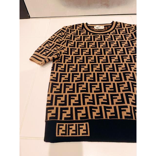 独特の上品 FENDI - クーポン限定値下げFENDI フェンディ 人気 ロゴT
