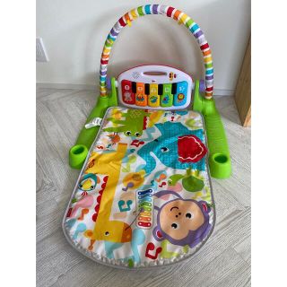 フィッシャープライス(Fisher-Price)のフィッシャープライス　ベビージム　あんよでキック　ピアノ　4way バイリンガル(ベビージム)