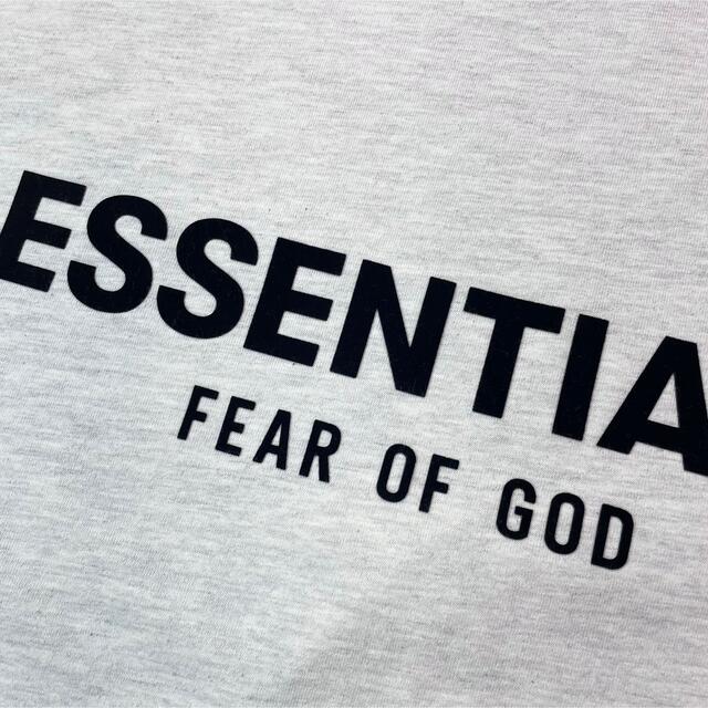 FEAR OF GOD(フィアオブゴッド)の【新作】ESSENTIALS/背中フロッキーロゴ/長袖Tシャツ【M】L.OAT メンズのトップス(Tシャツ/カットソー(七分/長袖))の商品写真