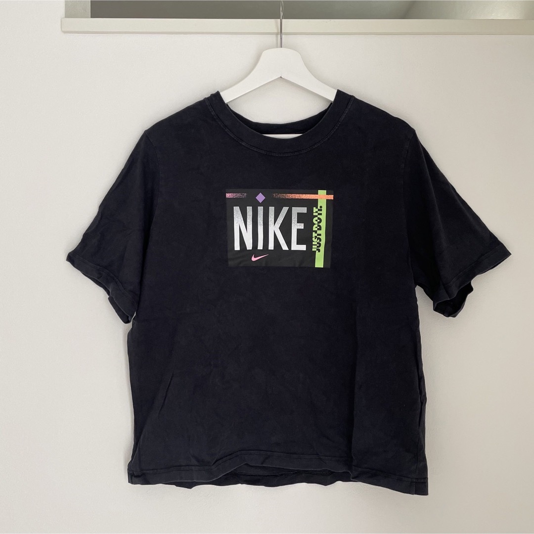 NIKE(ナイキ)の2点 NIKE 半袖Tシャツ L&XL レディース ブラック パープル レディースのトップス(Tシャツ(半袖/袖なし))の商品写真