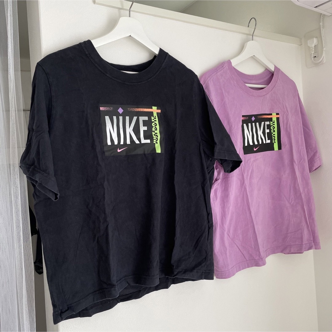 NIKE(ナイキ)の2点 NIKE 半袖Tシャツ L&XL レディース ブラック パープル レディースのトップス(Tシャツ(半袖/袖なし))の商品写真