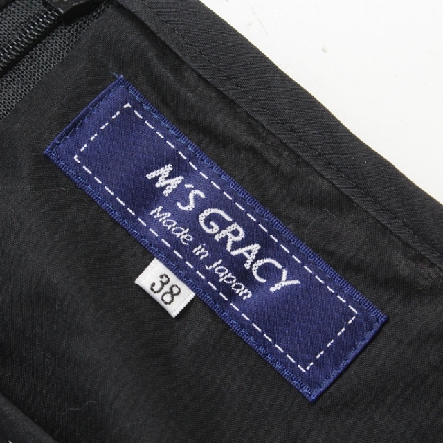 M'S GRACY(エムズグレイシー)の美品 タグ付 定価4.6万 2022SS M'S GRACY エムズグレイシー シフォンの小花柄プリントのドレス 38/ブラック フレア【2400012970922】 レディースのワンピース(その他)の商品写真