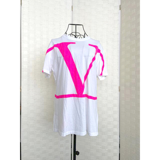 ヴァレンティノ(VALENTINO)のバレンチノ　Vロゴ　Tシャツ　正規品(Tシャツ(半袖/袖なし))