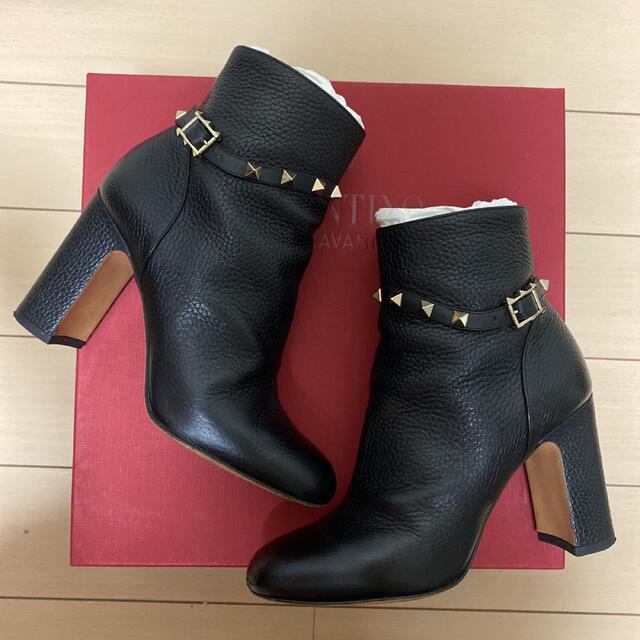 型番 関税送料込み VALENTINO Rockstud dancer - レディース