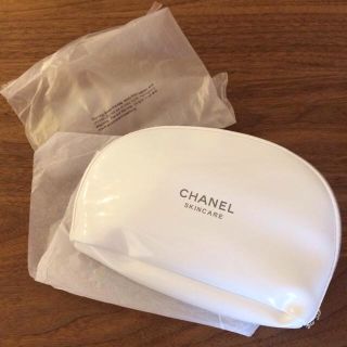 シャネル(CHANEL)のシャネル ポーチ 大 新品(ポーチ)