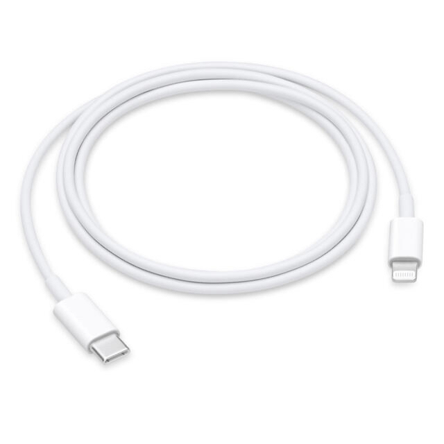 Apple(アップル)のApple usb-c - Lightningケーブル 純正品 スマホ/家電/カメラのスマホアクセサリー(その他)の商品写真