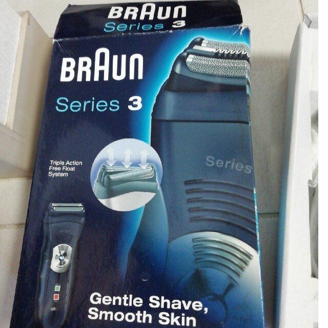BRAUN(ブラウン)のＢＲＡＵＮ SEries ３ スマホ/家電/カメラの美容/健康(メンズシェーバー)の商品写真