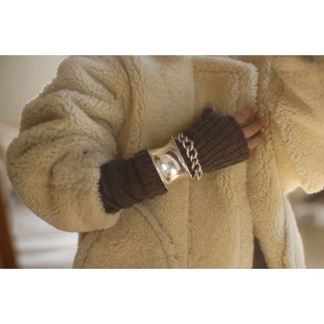 DEUXIEME CLASSE(ドゥーズィエムクラス)のアームウォーマーラルフローレンカシミアカーキ色バラクラバカスタネニットクマ レディースのファッション小物(手袋)の商品写真