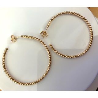 ティファニー(Tiffany & Co.)の期間限定値下げ Tiffanyティファニー ピアス ツイスト フープ K18YG(ピアス)