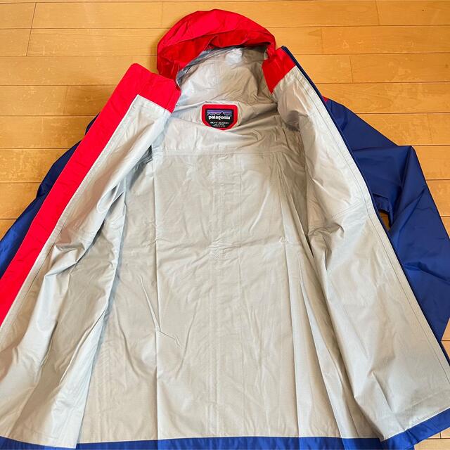 patagonia(パタゴニア)のパタゴニア　Patagonia マウンテンパーカー ボーイズ XXL フーディー レディースのジャケット/アウター(ブルゾン)の商品写真