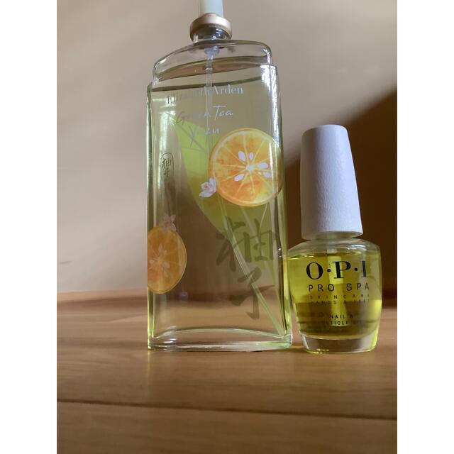 Elizabeth Arden(エリザベスアーデン)のエリザベスアーデン　柚子の香り　フレグランス　香水　 コスメ/美容の香水(ユニセックス)の商品写真