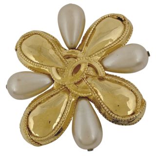 シャネル ブローチ/コサージュ(フラワー)の通販 56点 | CHANELの シャネル ブローチ/コサージュ(フラワー)の通販 56点 | CHANELの