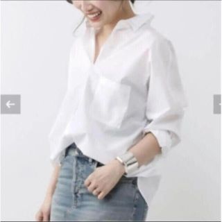 ドゥーズィエムクラス(DEUXIEME CLASSE)の美品　ドゥーズィエムクラス♡ドロップショルダー　白シャツ(シャツ/ブラウス(長袖/七分))