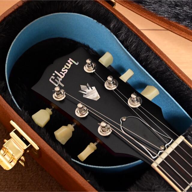 Gibson(ギブソン)のGibson USA ES-335 Satin Cherry ギブソン 美品 楽器のギター(エレキギター)の商品写真