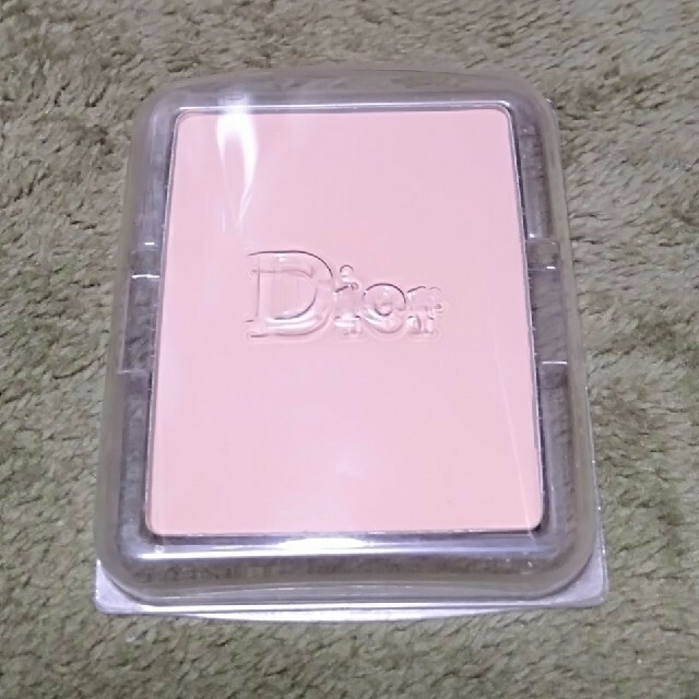 Dior(ディオール)のディオールスキン　X4　ファンデーション　リフィル コスメ/美容のベースメイク/化粧品(ファンデーション)の商品写真