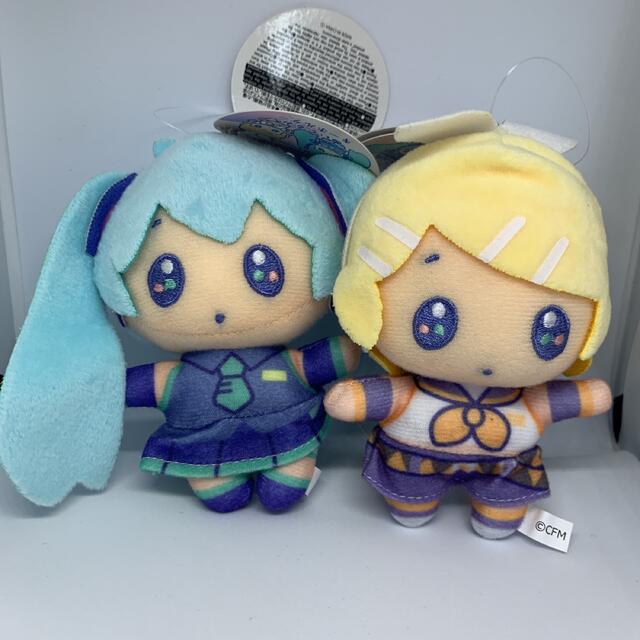 初音ミク　鏡音リン　ぬいぐるみキーホルダー　セット　セリア　ワッツ　キャンドゥ エンタメ/ホビーのおもちゃ/ぬいぐるみ(キャラクターグッズ)の商品写真