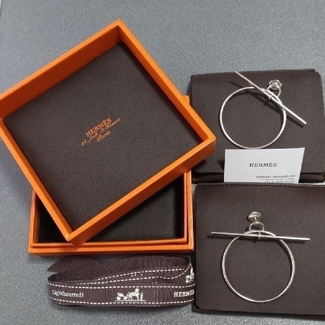 Hermes(エルメス)の国内直営店購入　エルメス　ループピアス レディースのアクセサリー(ピアス)の商品写真