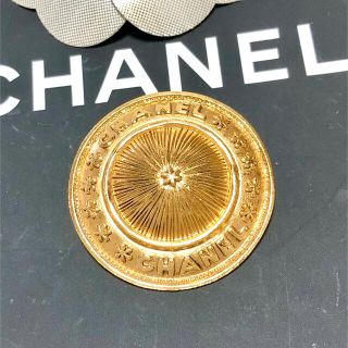 シャネル 金 ブローチ/コサージュの通販 56点 | CHANELのレディースを ...