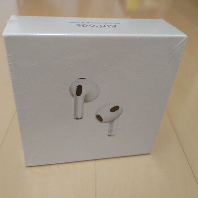 AirPods pro ノイズキャンセリングイヤホン　新品・未開封品　状態良好オーディオ機器