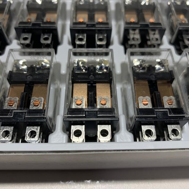 OMRON - 新品 オムロン LY2N-D2 DC24V 20個 バイパワーリレーの通販 by