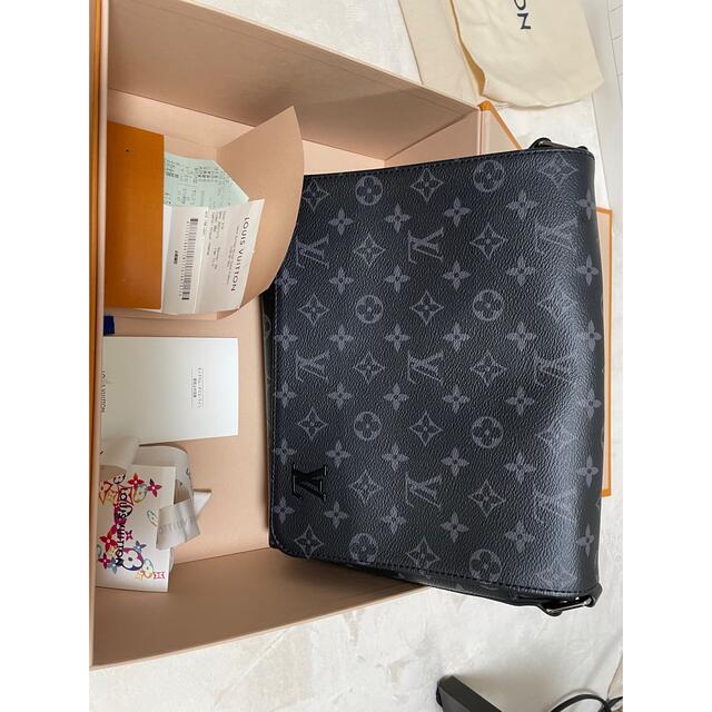 LOUIS VUITTON(ルイヴィトン)のLOUIS VUITTONディストリクトPM メッセンジャーバッグ メンズのバッグ(メッセンジャーバッグ)の商品写真