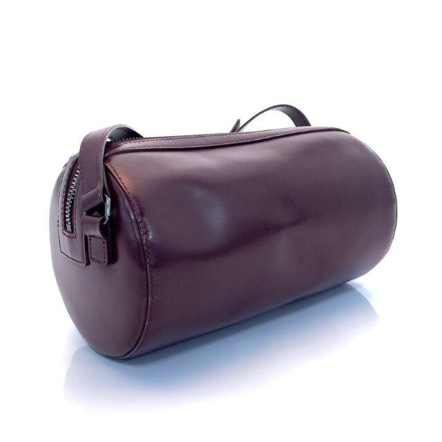 agnes b.(アニエスベー)のショルダーバッグ レザー ボルドー シルバー ホワイト ロゴ レディースのバッグ(ショルダーバッグ)の商品写真