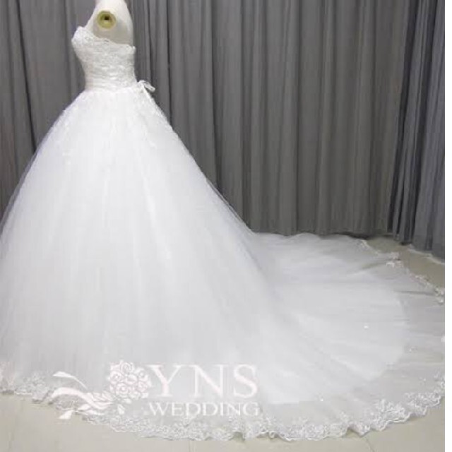 YNS　ウエディングドレス レディースのフォーマル/ドレス(ウェディングドレス)の商品写真