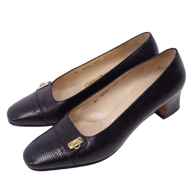Salvatore Ferragamo(サルヴァトーレフェラガモ)のサルヴァトーレ フェラガモ パンプス ガンチーニ ヒール 6.5C ブラック レディースの靴/シューズ(ハイヒール/パンプス)の商品写真