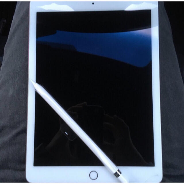 Apple - iPad Pro 9.7 Apple pencil第一世代付き Wi-Fiモデルの通販 by Yafoo!'s shop|アップルならラクマ Apple - iPad Pro 9.7 Apple pencil第一世代付き Wi-Fiモデルの通販 by Yafoo!'s shop|アップルならラクマ