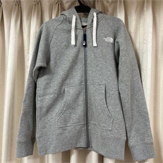 ザノースフェイス(THE NORTH FACE)の新品未使用タグ付きTHE NORTH FACE パーカー レディース 裏起毛 M(パーカー)