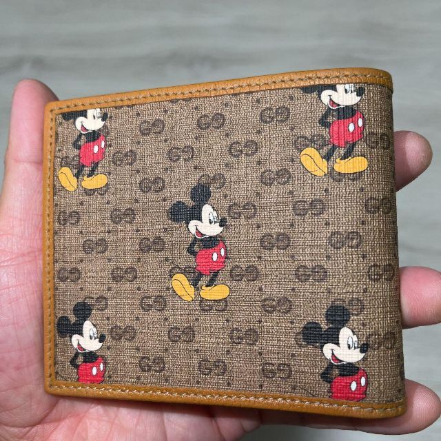 しました Gucci - 未使用 GUCCI グッチ ディズニー ミッキー 二つ折り
