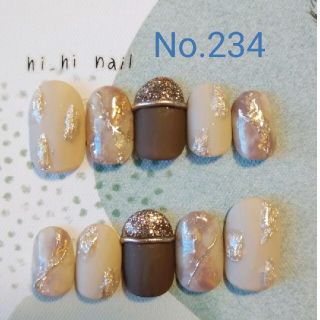 ニュアンス　グレージュ　ネイルチップ　nail