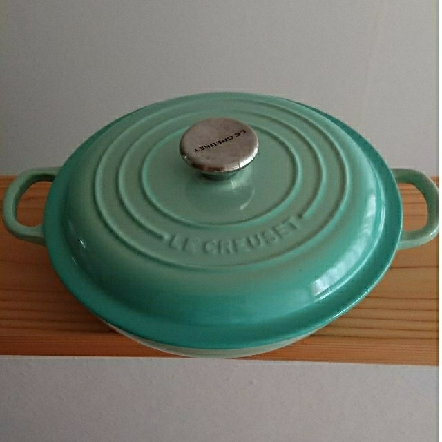 LE CREUSET(ルクルーゼ)の🍀ル・クルーゼ🍀キャセロール 22cm インテリア/住まい/日用品のキッチン/食器(鍋/フライパン)の商品写真