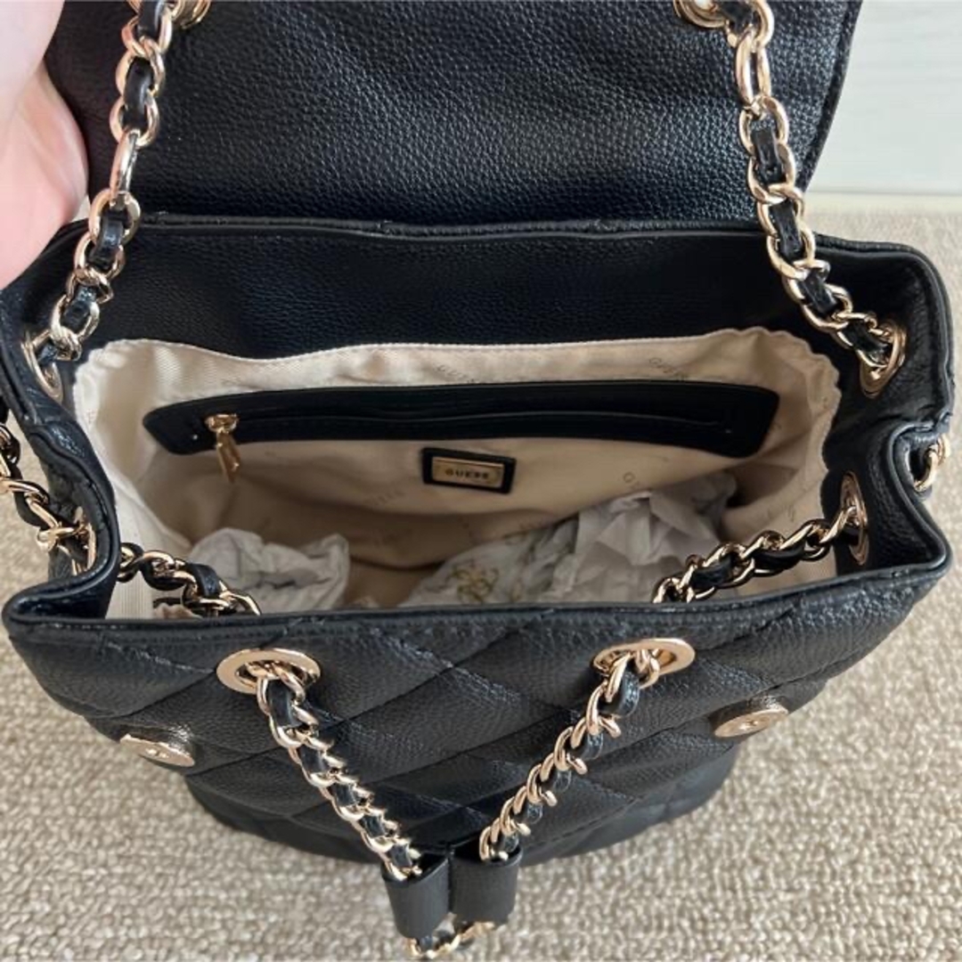 GUESS(ゲス)のGUESS GILLIAN Backpack レディースのバッグ(リュック/バックパック)の商品写真