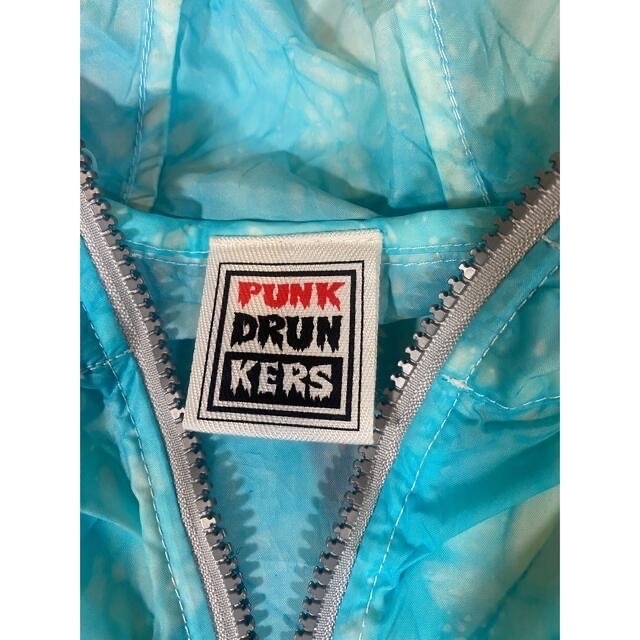 PUNK DRUNKERS(パンクドランカーズ)のPDS PUNK DRUNK CITYブルー　Lサイズ メンズのジャケット/アウター(ナイロンジャケット)の商品写真