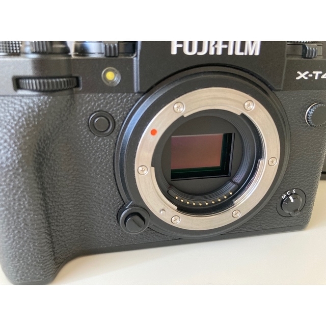 Fujifilm X-T4 (ブラック) ボディ