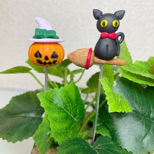 ほうきガーデンピック　ハンドメイド　黒猫ハロウィンピック　多肉植物