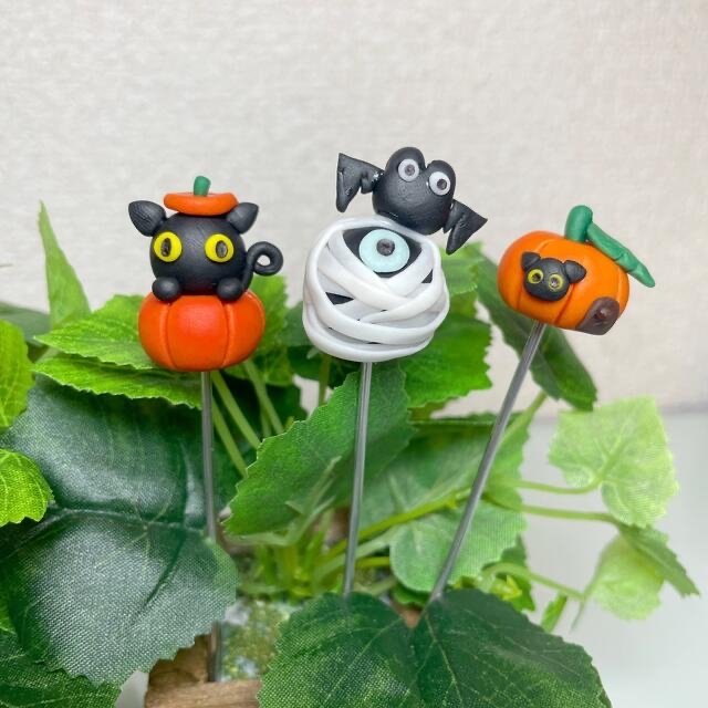 ほうきガーデンピック　ハンドメイド　黒猫ハロウィンピック　多肉植物