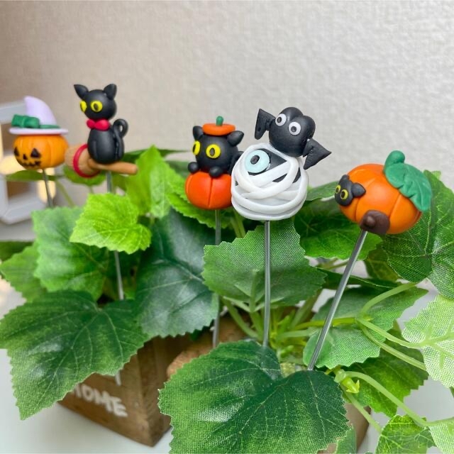 ほうきガーデンピック　ハンドメイド　黒猫ハロウィンピック　多肉植物