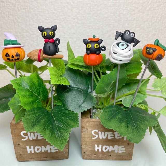 ほうきガーデンピック　ハンドメイド　黒猫ハロウィンピック　多肉植物